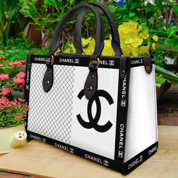 Chanel Women's Leather Handbag -WinGear.shop-CNHB_030