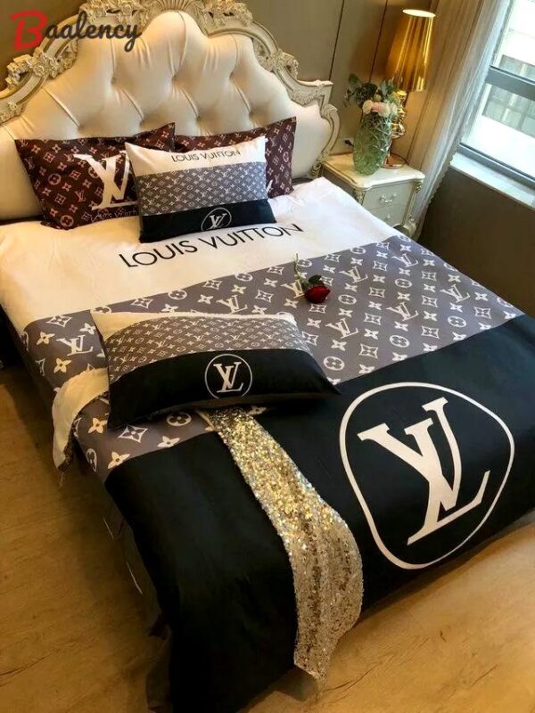 Louis vuitton hot logo brand bedding sets bedspread duvet cover set, bedroom decor , thanksgiving decorations for home Bedding Sets