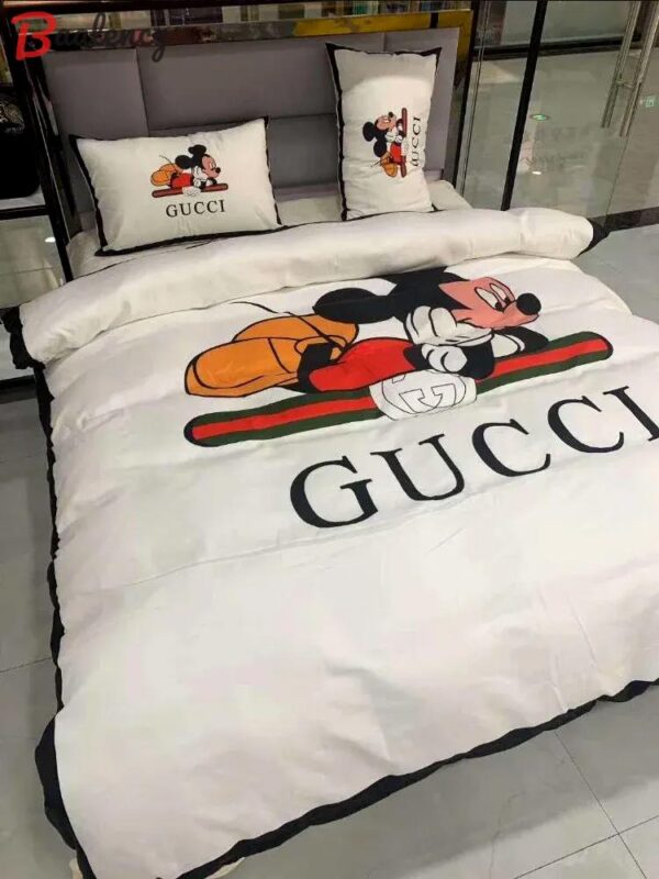 Gucci white mickey new hot logo luxury brand high-end bedding sets, bedroom decor , thanksgiving decorations for home  best luxury bed sets gift thankgivings and christmas Bedding Sets