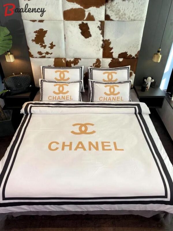 Chanel white printed bedding sets quilt sets duvet cover luxury brand bedding decor bedroom sets best luxury bed sets gift thankgivings and christmas Bedding Sets