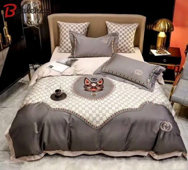 Gucci cat grey luxury brand bedding sets bedspread duvet cover set, bedroom decor , thanksgiving decorations for home best luxury bed sets gift thankgivings and christmas Bedding Sets