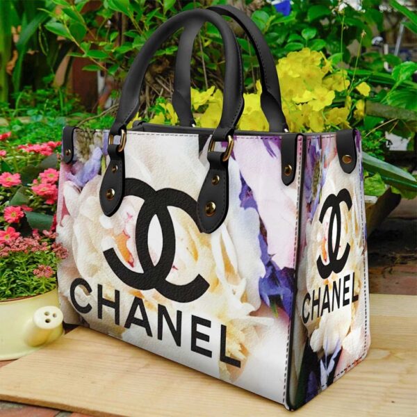 Chanel Women's Leather Handbag -WinGear.shop-CNHB_018