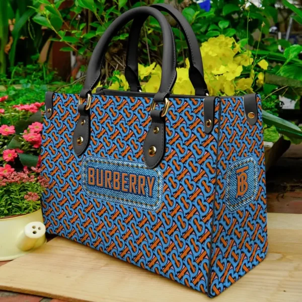 Limited Edition Burberry Leather handbag purse Luxury