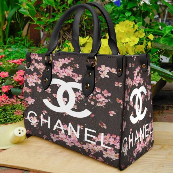 Chanel Women's Leather Handbag -WinGear.shop-CNHB_029