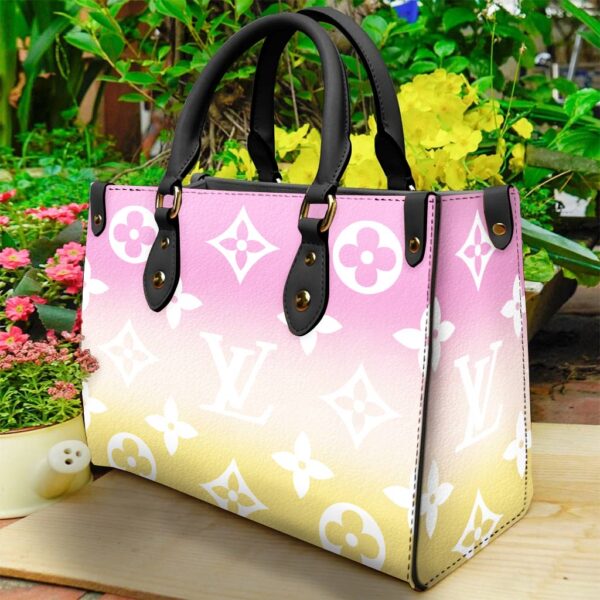 Louis Vuitton Women's Leather Handbag- WinGear.shop-LVHB_084