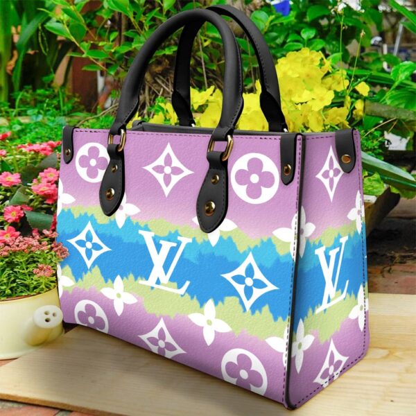 Louis Vuitton Women's Leather Handbag- WinGear.shop-LVHB_081