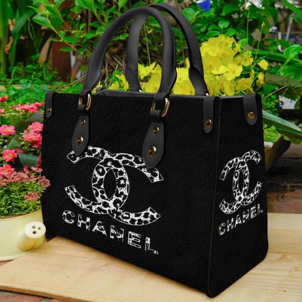 Chanel Women's Leather Handbag -WinGear.shop-CNHB_019