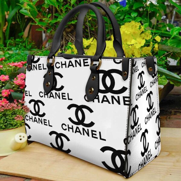 Chanel Women's Leather Handbag -WinGear.shop-CNHB_040
