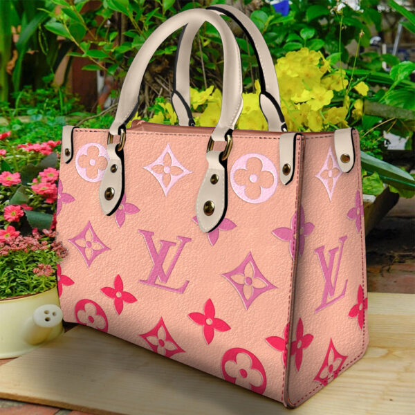 Louis Vuitton Women's Leather Handbag- WinGear.shop-LVHB_069