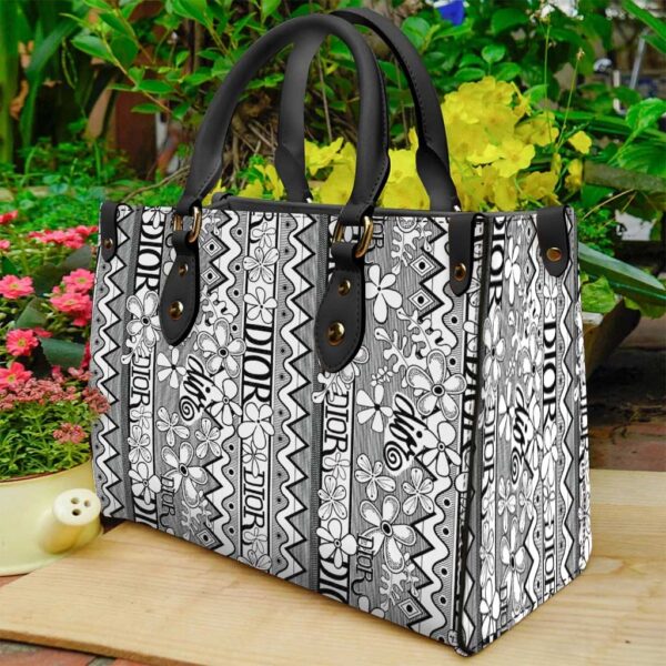 New Release ? Luxury Brand Handbag For Women - TU24070312