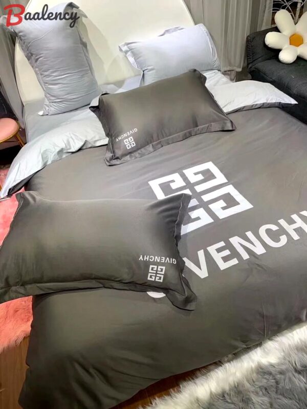 Grey givenchy logo luxury brand high end premium bedding set for bedroom luxury bedspread duvet cover set with pillowcases home decoration Bedding Sets
