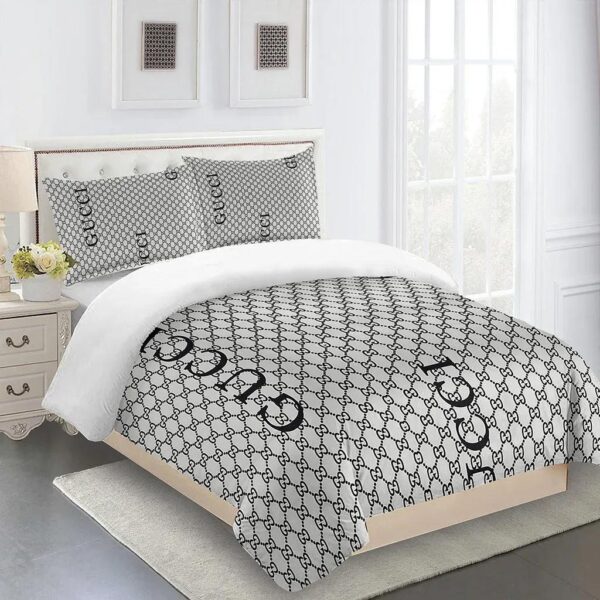 Gucci fashion logo limited luxury brand bedding sets, bedroom decor , thanksgiving decorations for home 23 best luxury bed sets gift thankgivings and christmas Bedding Sets