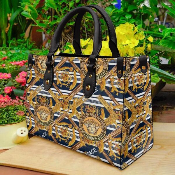 Limited edition versace leather handbag purse luxury